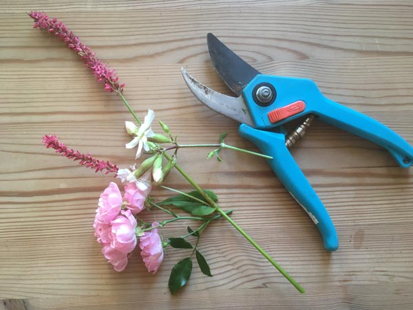 genoptræning med blomsterbinding